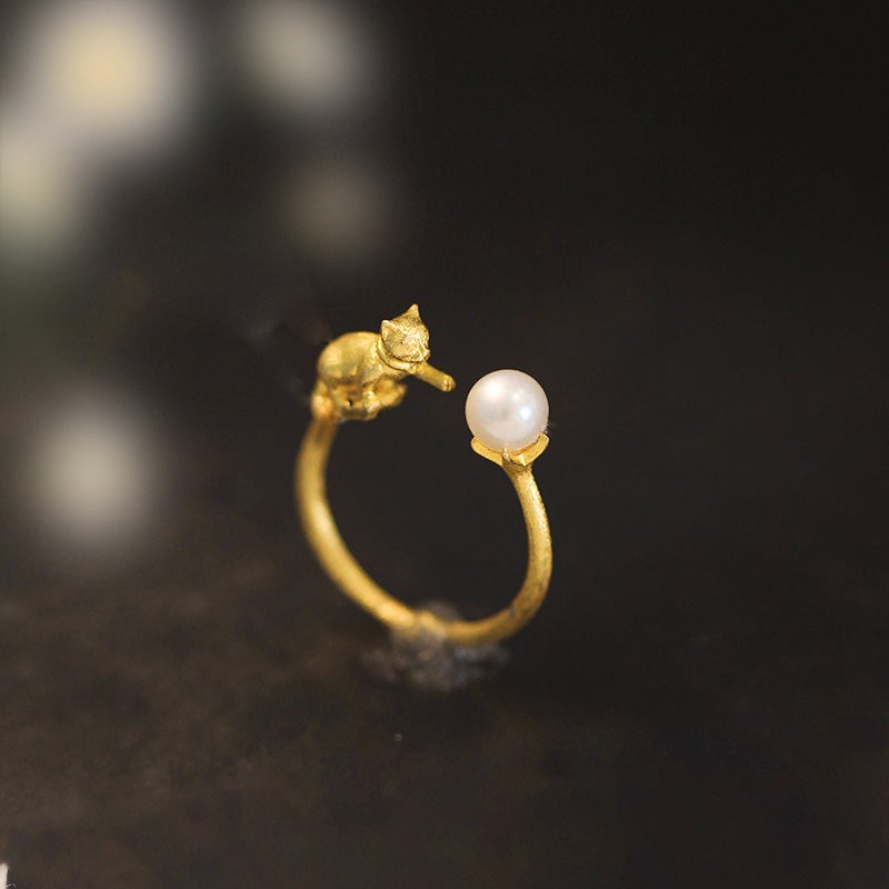 Pearl Cat Ring