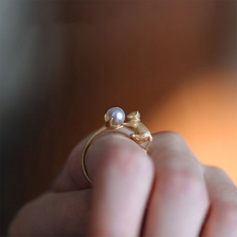 Pearl Cat Ring