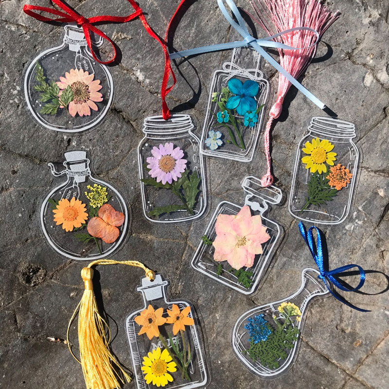 Beautiful Transparent Dried Flower Bookmarks